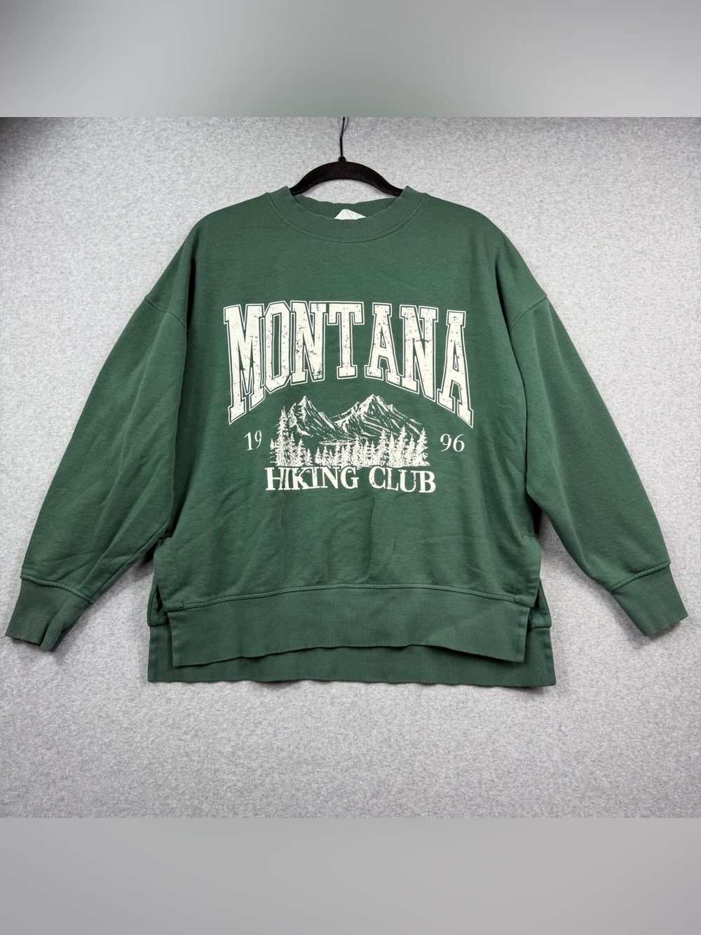 Primary Montana Hiking Club 1996 Green Oversized Sweatshirt Women’s Size 2XS